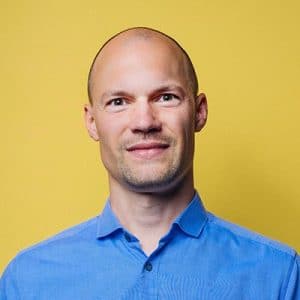 Matti Niebelschütz ist CEO bei CoachHub. Der Serien-Gründer und Top-Management-Berater (McKinsey Digital) hat über 10 Jahre Erfahrung in Startups ...